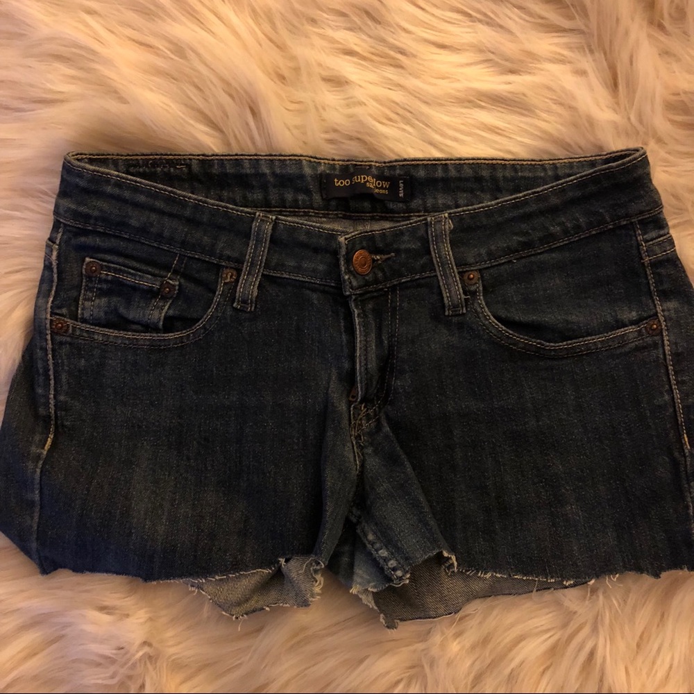🌸 Levi’s cutoff shorts- bundle for discount